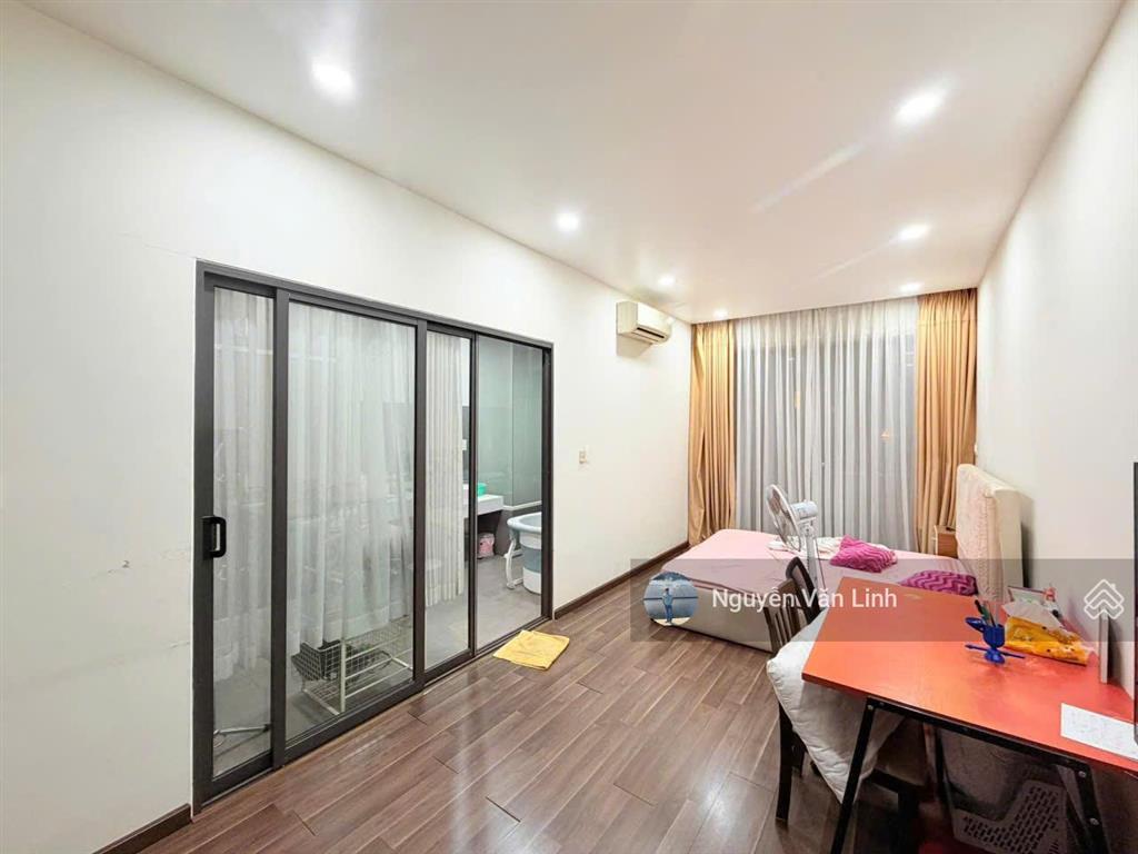 Bán gấp! nhà mặt tiền khu sân bay  giải phóng p4 tân bình, 5,3m x 16m, hầm 5 tầng