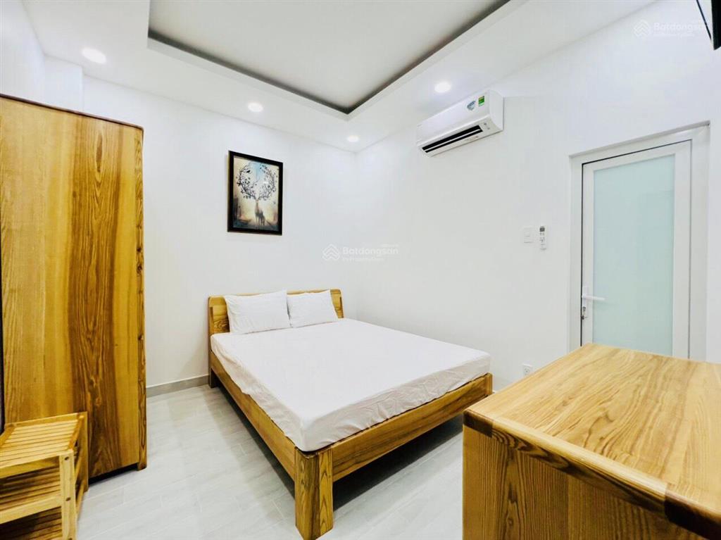 Giá tốt! mặt tiền bạch đằng p2 tân bình, 4,7mx22m, 4 tầng thang máy  hđt 45tr, chỉ 21 tỷ