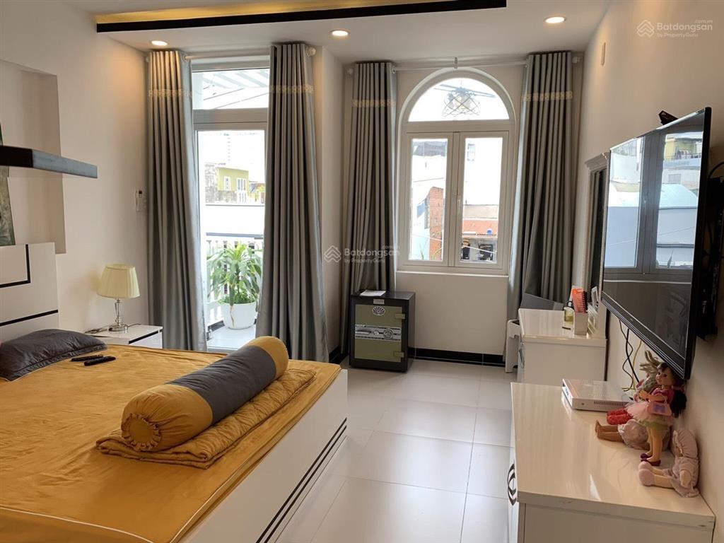 Hàng hiếm! nhà 3 tầng khu vip k300  chỉ 18 tỷ tl