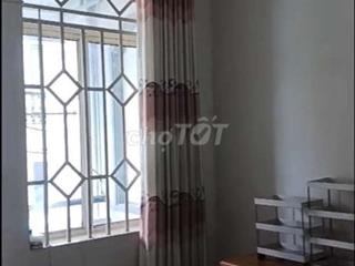 cho nữ thuê phòng máy lạnh 2.5t 