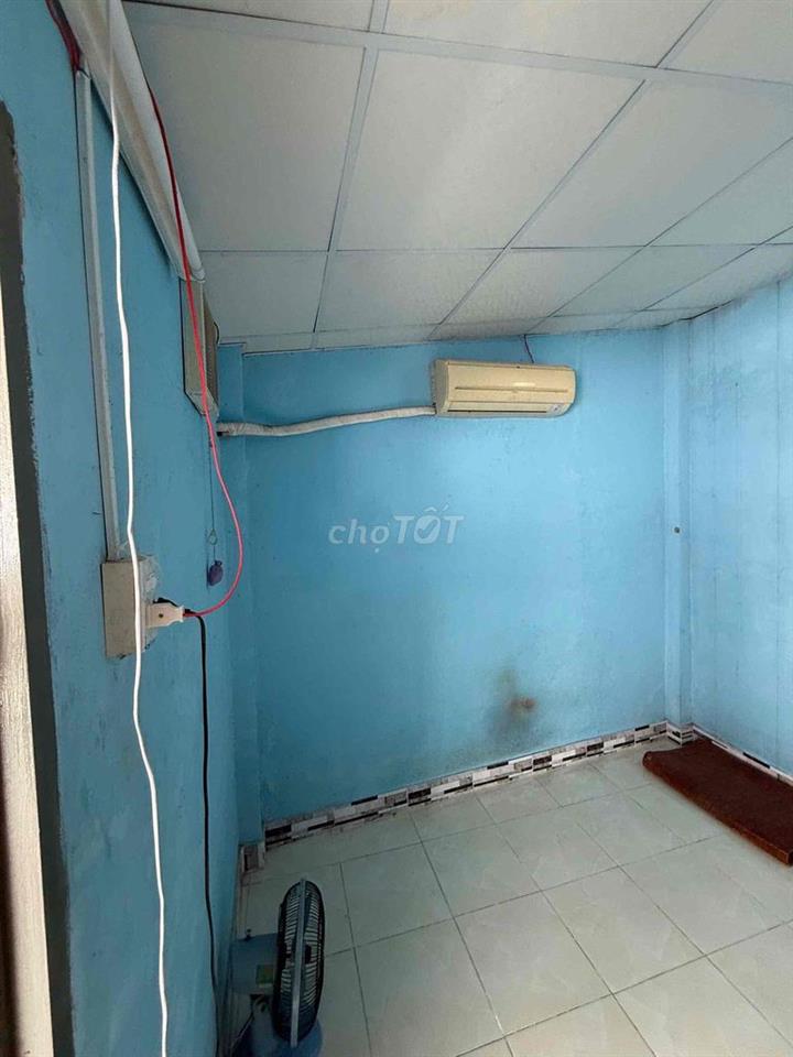 phòng mái lạnh rất sạch xẽ và thoán mát