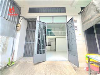 Cho thuê phòng mặt tiền có gác tiện vừa ở vừa kinh doanh cư xá bà điểm gần bến xe an sương 3,9tr