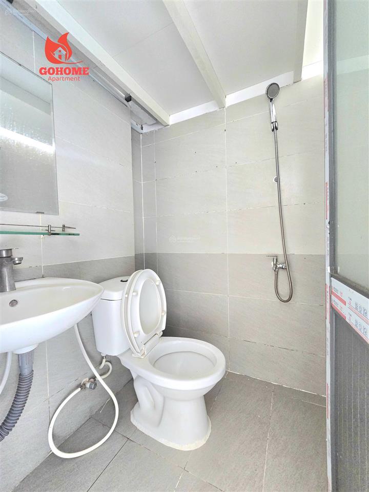Cho thuê phòng mặt tiền có gác tiện vừa ở vừa kinh doanh cư xá bà điểm gần bến xe an sương 3,9tr