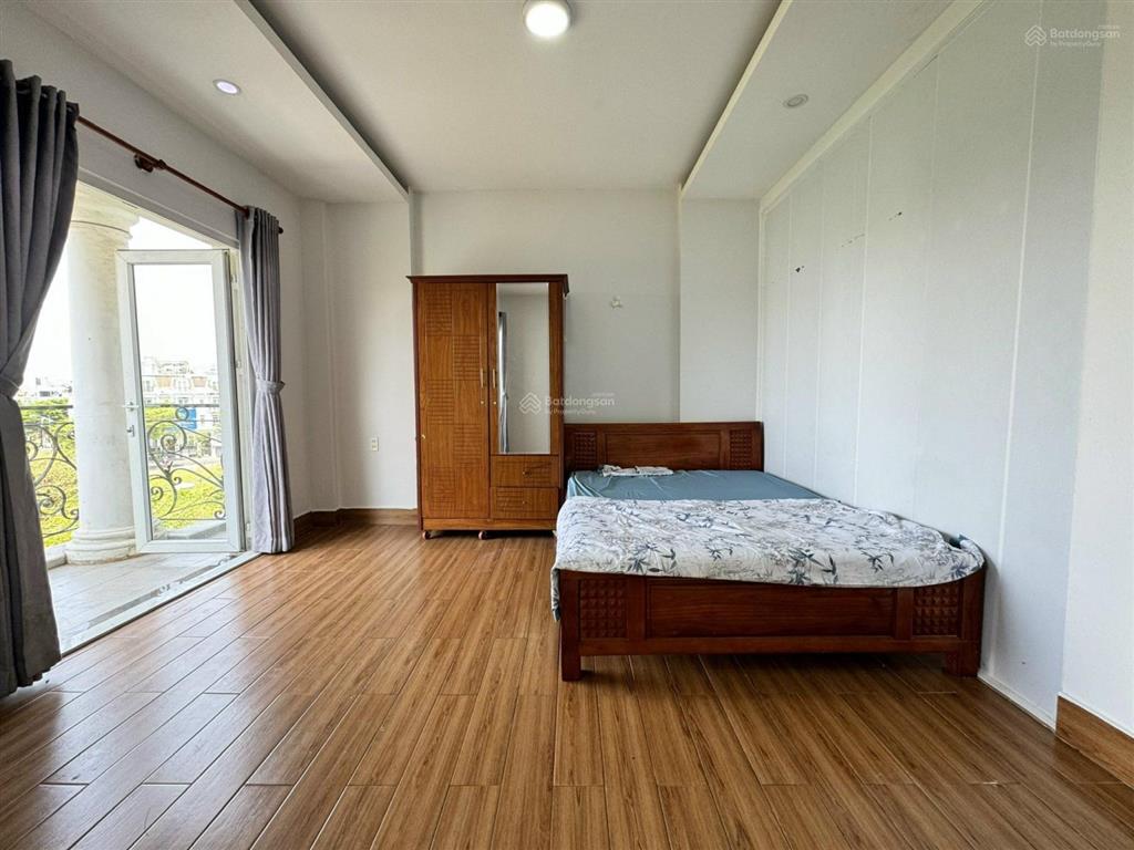 Phòng 2 pn 1 pb gần trường đh công nghiệp 4 và đh văn lang