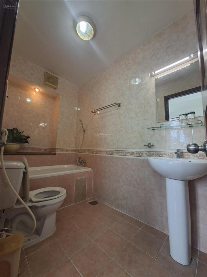 Phòng full nội thất gần trường đh văn lang