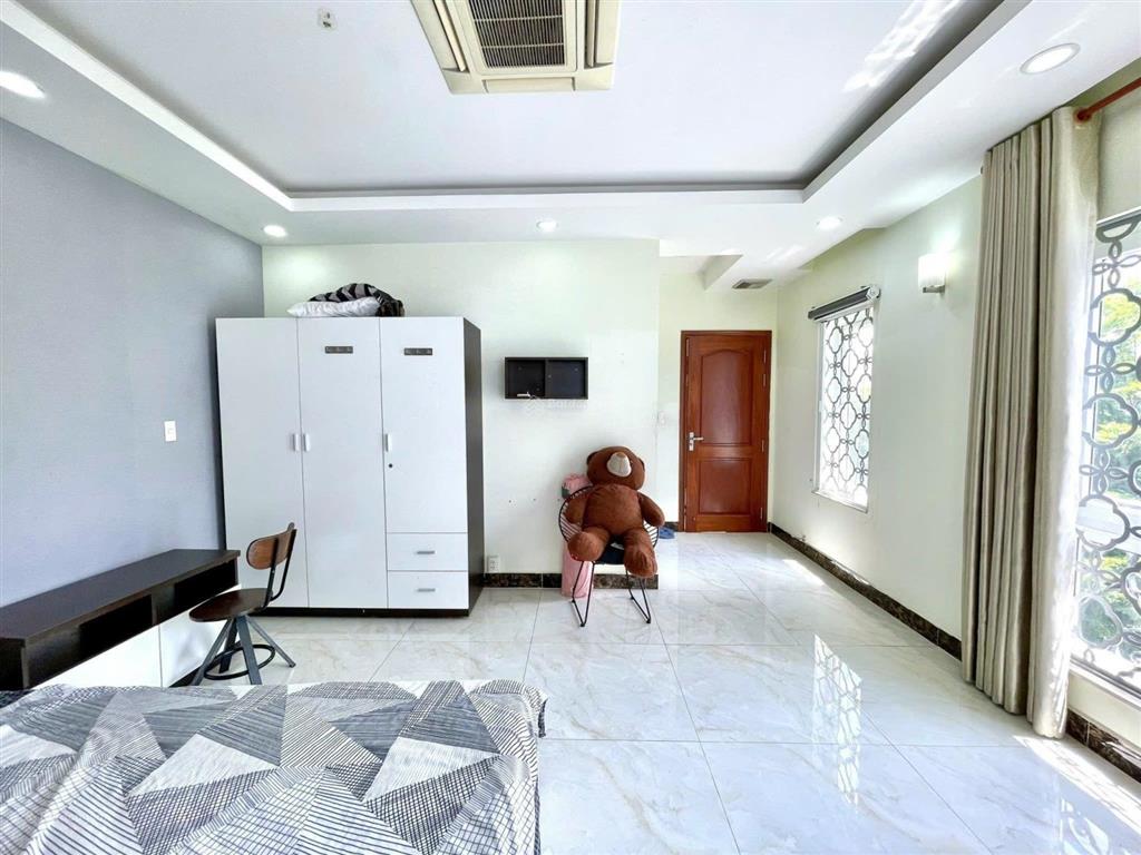Cho thuê phòng bao chi phí điện nước