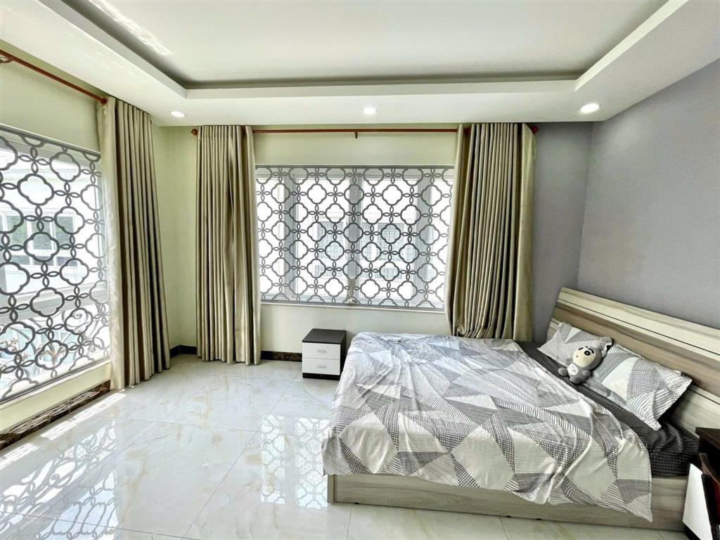 Cho thuê phòng bao chi phí điện nước