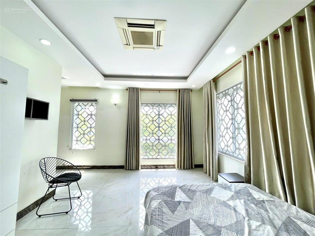 Cho thuê phòng bao chi phí điện nước