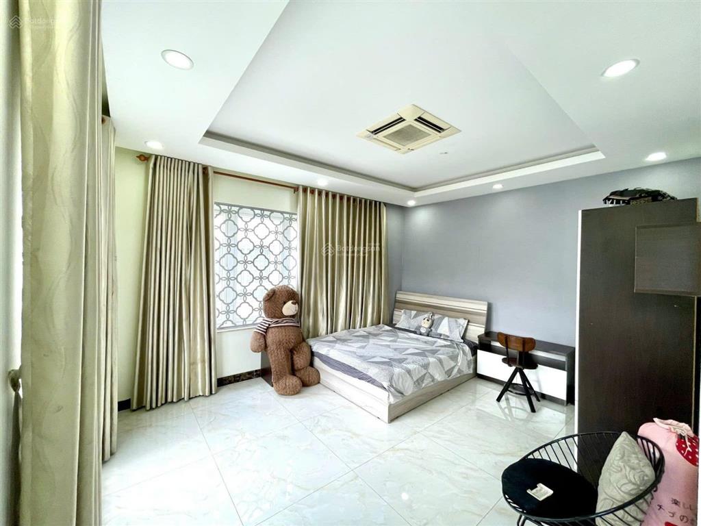 Cho thuê phòng bao chi phí điện nước