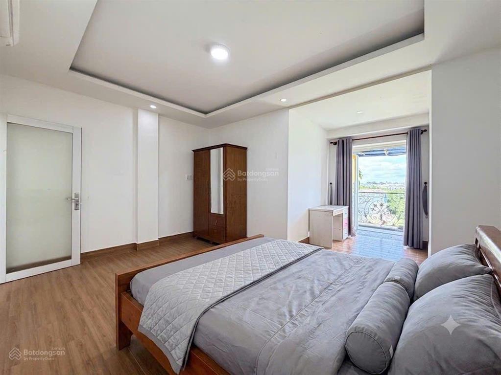 Cho thuê phòng 2 phòng ngủ tách 1 phòng bếp