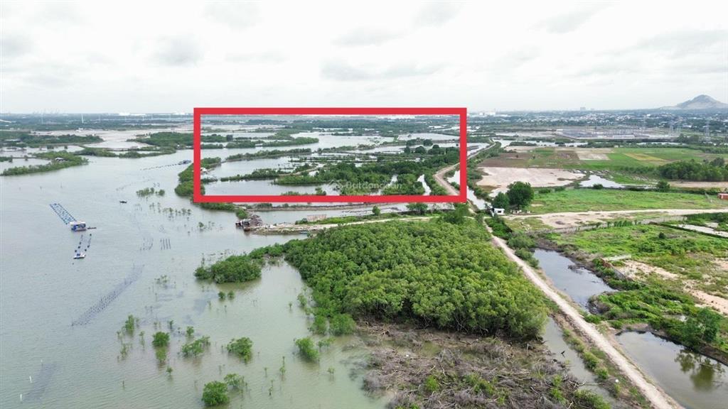 Anh chị cần tìm đất đùng giáp sông phù hợp nuôi thuỷ sản, chuyển đổi công năng làm cảng thì 