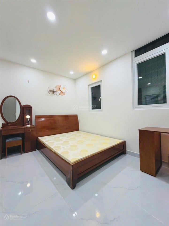 Bán nhà 1 trệt 3 lầu + sân thượng mới đẹp 100%  đường trường chinh  quận tân bình