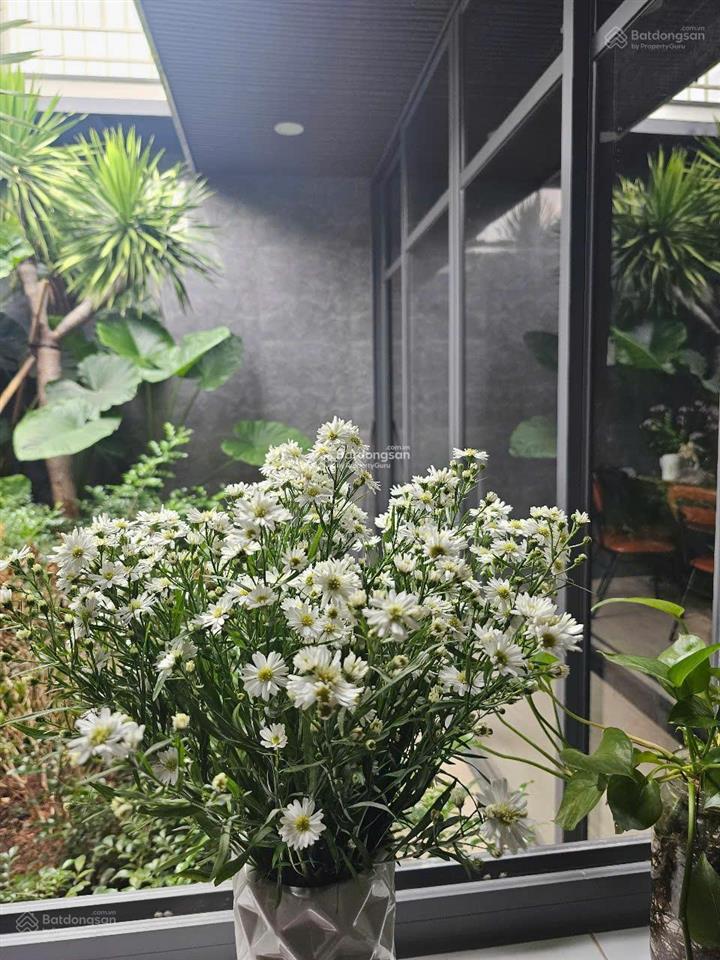 Bán gấp lk đầy đủ nội thất 130 mét đơn giá tốt để đầu tư  có sẵn dòng tiền cho thuê