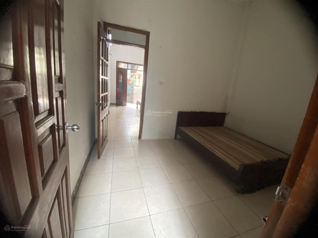 Cho thuê nhà riêng tại số 34 ngõ 667/9 nguyễn văn cừ, 5.5 triệu/th, 80m2