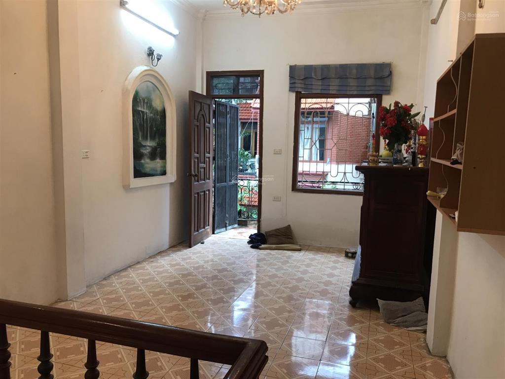 Cho thuê nhà riêng tại số 34 ngõ 667/9 nguyễn văn cừ, 5.5 triệu/th, 80m2