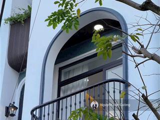 Cắt lỗ !!! bán căn villa mini 4t hồ bơi  nội thất mới 100%  chỉ dọn vào ở ngay hoặc cho thuê