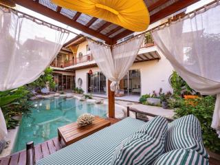 Bán villa 2 tầng trung tâm phố cổ hội an, mới hoàn thiện, đang vận hành 68 tr/ đêm