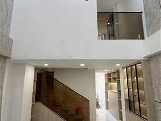 Chính chủ cần bán nhà đường 385 lê văn việt giá 10 tỷ 6