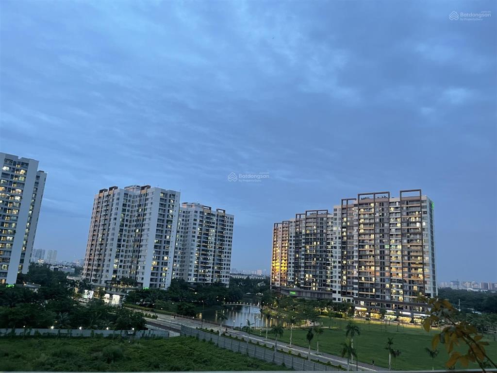 Bán nhanh căn 2pn,2wc (72m2 ) flora mizuki park , giá tốt