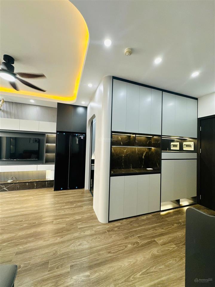 Bán cc a2 kim giang, 5,9 tỷ, 70m2, 3pn, 2wc, nhà đẹp full nội thất  hot