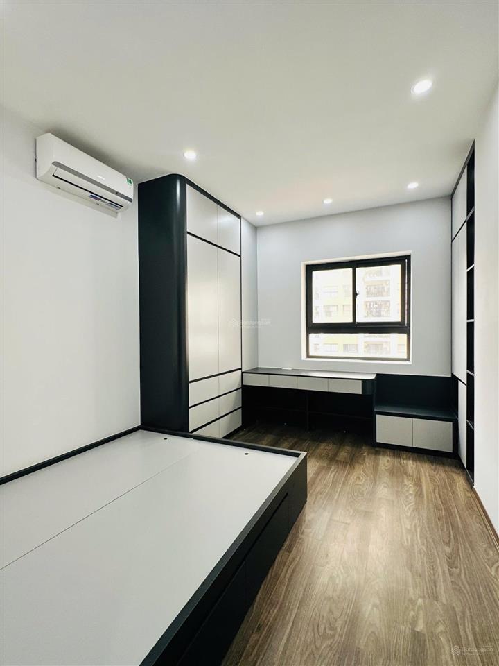 Bán cc a2 kim giang, 5,9 tỷ, 70m2, 3pn, 2wc, nhà đẹp full nội thất  hot