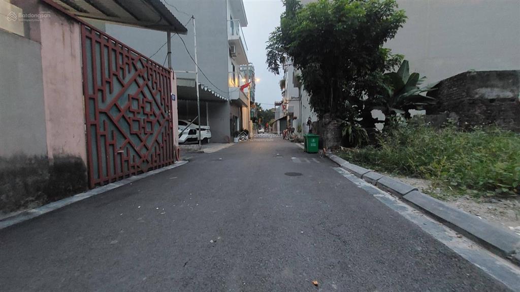 Bán đất tặng nhà c4, 79m2, mt7m, 7.0 tỷ nam hồng, đông anh, lô góc, 2mt, ô tô quay đầu tại đất.
