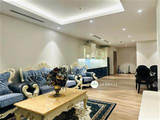 Cho thuê căn hộ hoa hậu 3 ngủ tòa landmark full nội thất.  0948 205 ***