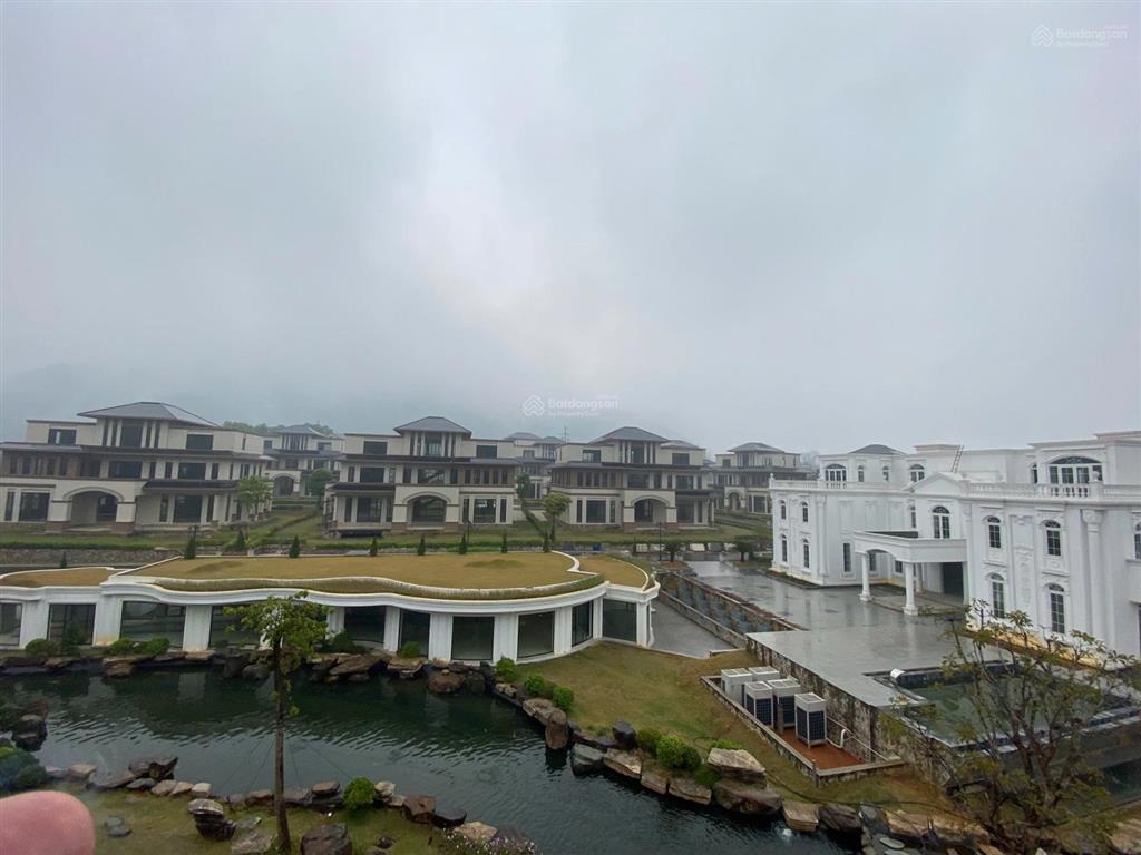 Suất ngoại giao biệt thự cực vip biệt thự vừa hoàn thiện xong tại hòa lạc. cam kết giá tốt, rẻ nhất