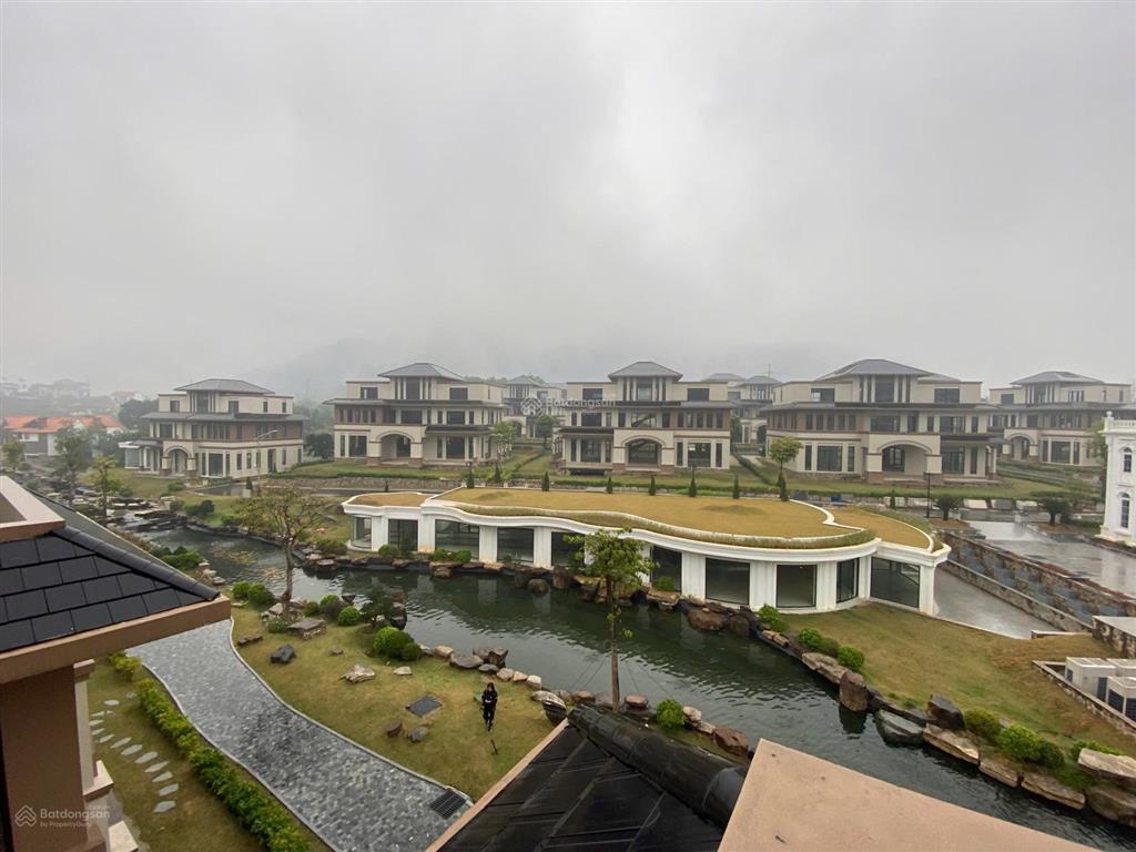 Suất ngoại giao biệt thự cực vip biệt thự vừa hoàn thiện xong tại hòa lạc. cam kết giá tốt, rẻ nhất