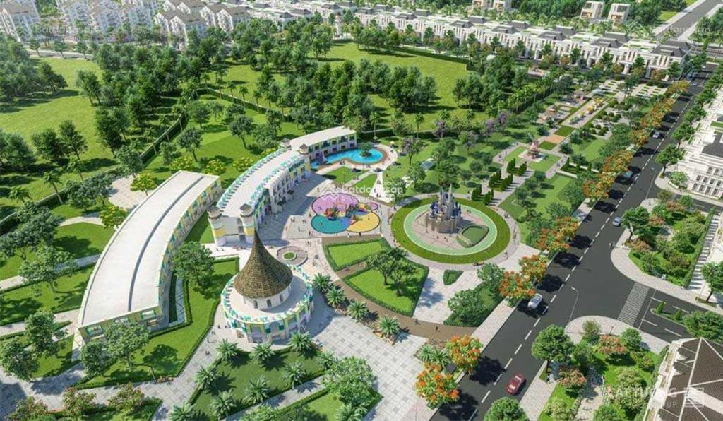 Bán đất nền mt phạm văn ngôn  dt 10x13,9m  đối diện chợ bình khánh  giá 52,8 tỷ