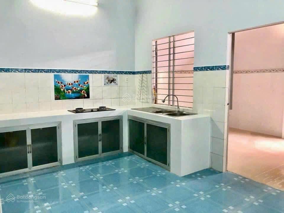 Bán đất tặng nhà cấp 4 còn mới đẹp phú lợi cũ (phường phú lợitp. hcm) 2 mt trước sau nhựa thông 4m