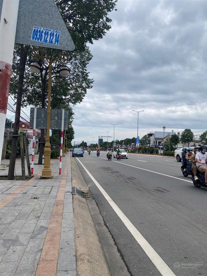 Mt kinh doanh phạm ngọc thạchphú mỹ (phường bình dươngtp.hcm) mặt tiền 17m giá rẻ ngang đất hẻm