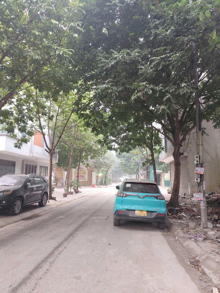 Bán 50m2 đất phân lô khu Cổng Đồng, La Khê mặt tiền 4,2m giá LH 0945255902
