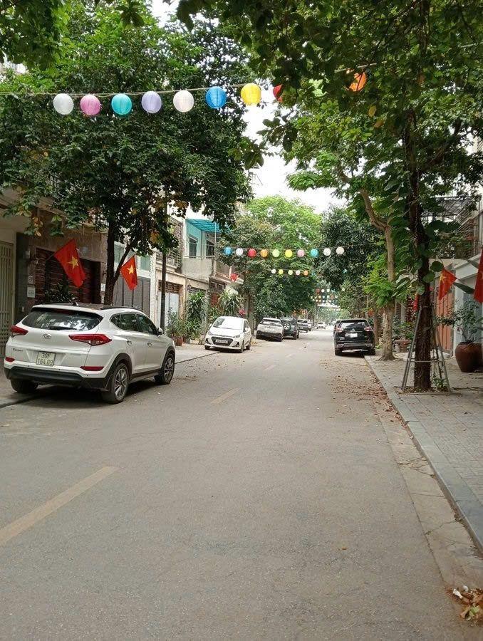 Bán nhà LK KĐT mới Văn Phú diện tích 90m2 giá 23 tỷ LH 0945255902