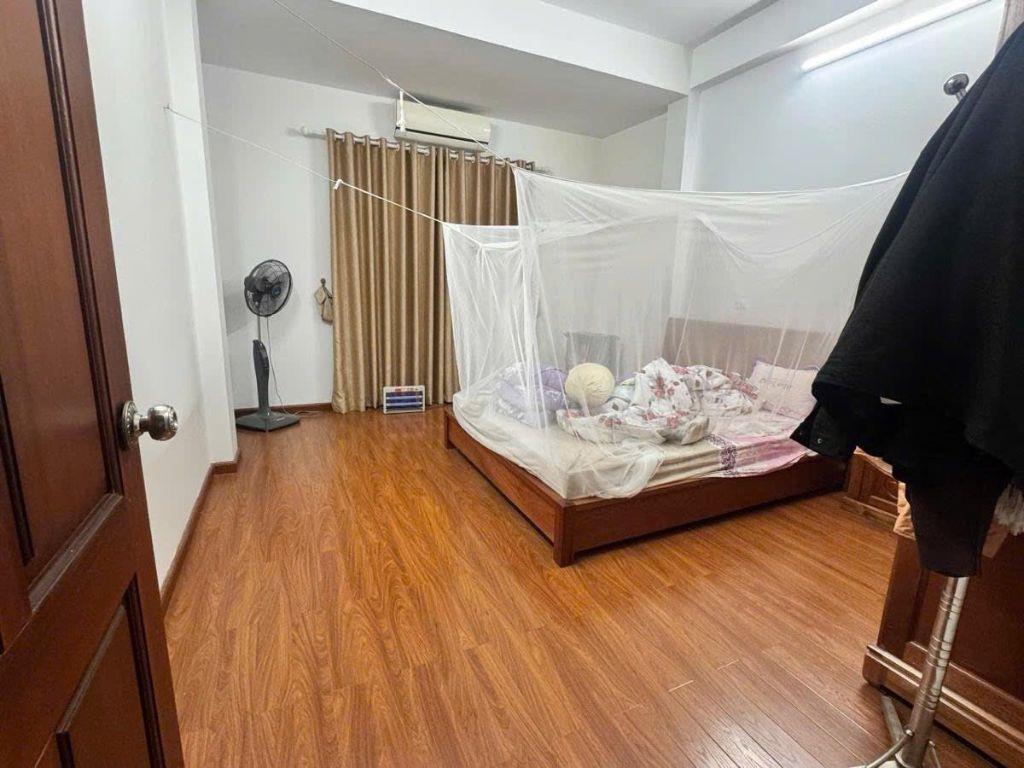 Bán nhà LK KĐT Văn Khê diện tích 56m2, giá 17.5 Tỷ LH 0945255902