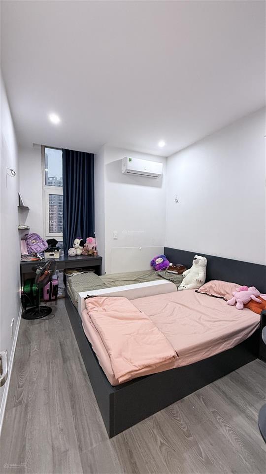 Bán căn hộ 88m2 thiết kế 2pn 2vs ban công vườn treo siêu hiếm bán tại chung cư usilk city. giá tốt!