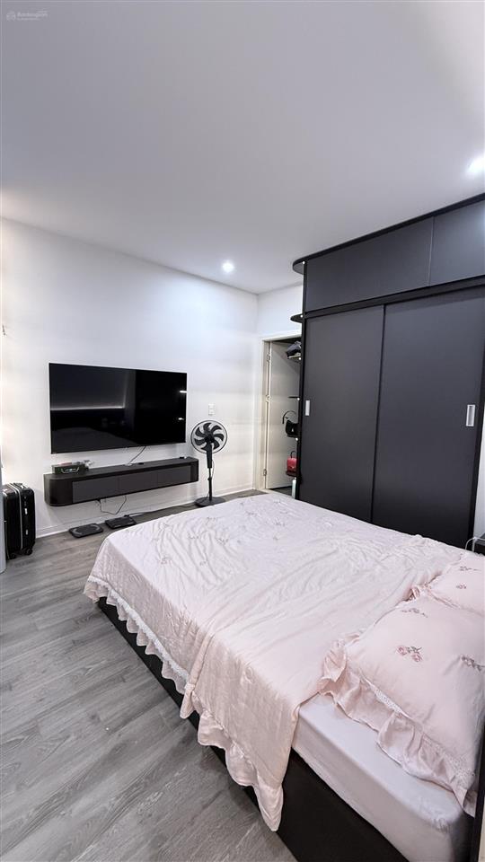 Bán căn hộ 88m2 thiết kế 2pn 2vs ban công vườn treo siêu hiếm bán tại chung cư usilk city. giá tốt!