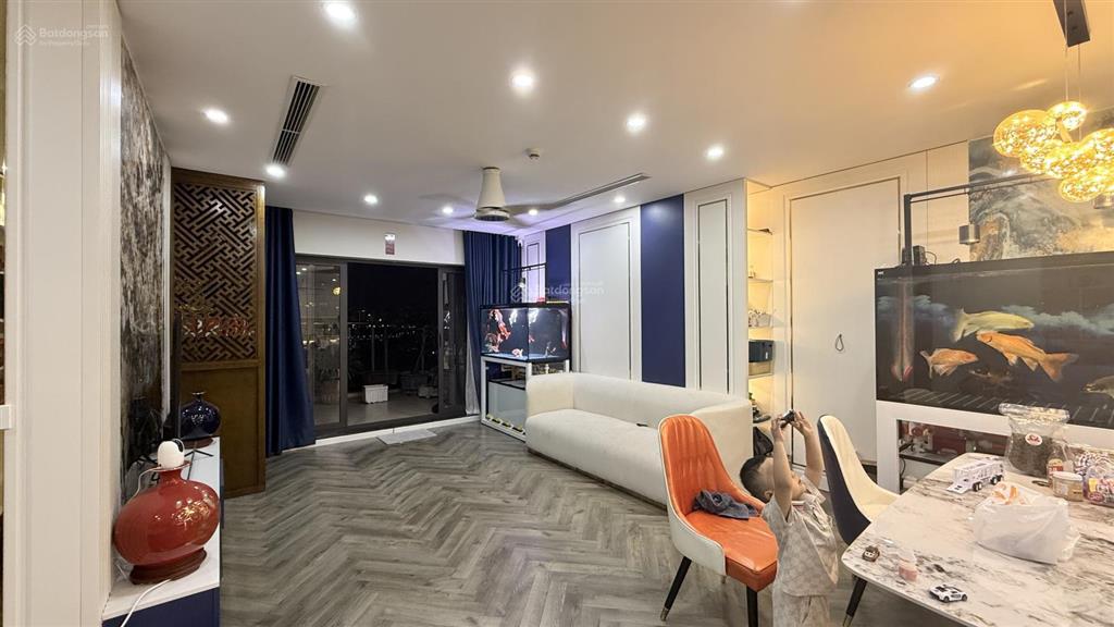 Gia đình có căn hộ cần bán. mẫu căn hiếm s 155m2 ban công vườn treo hpc landmark 105 tố hữu hà đông