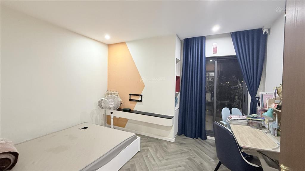 Gia đình có căn hộ cần bán. mẫu căn hiếm s 155m2 ban công vườn treo hpc landmark 105 tố hữu hà đông