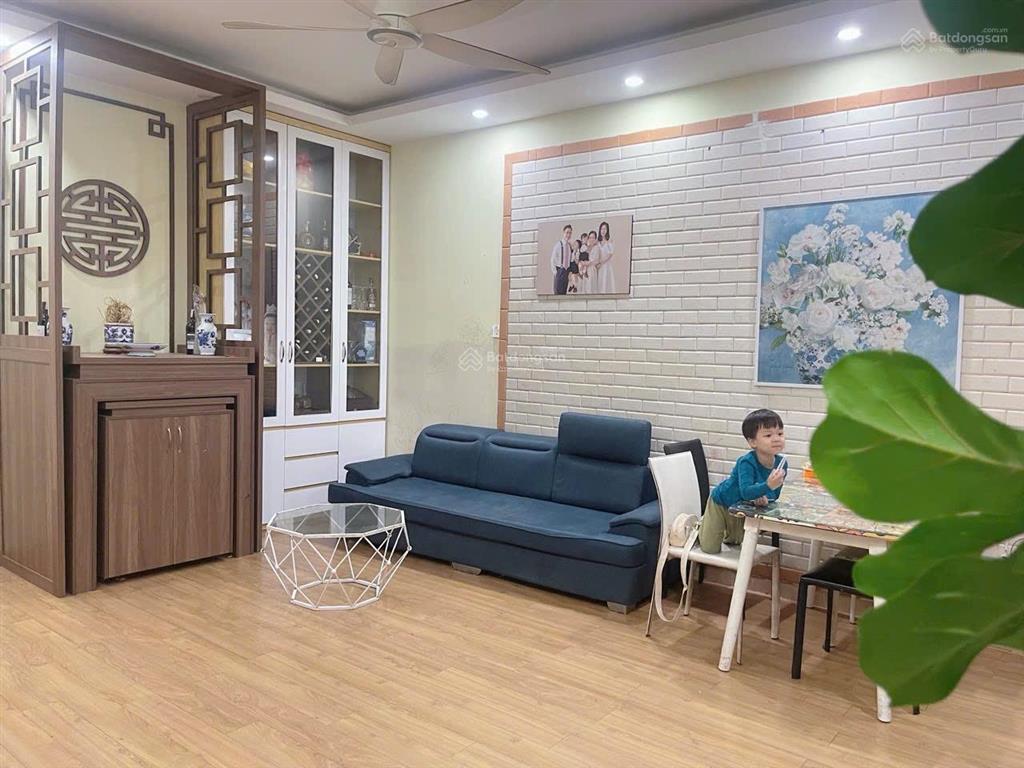 Chính chủ bán căn hộ 97m2 3pn full nội thất đẹp tại ct2 kđt văn khê, hà đông