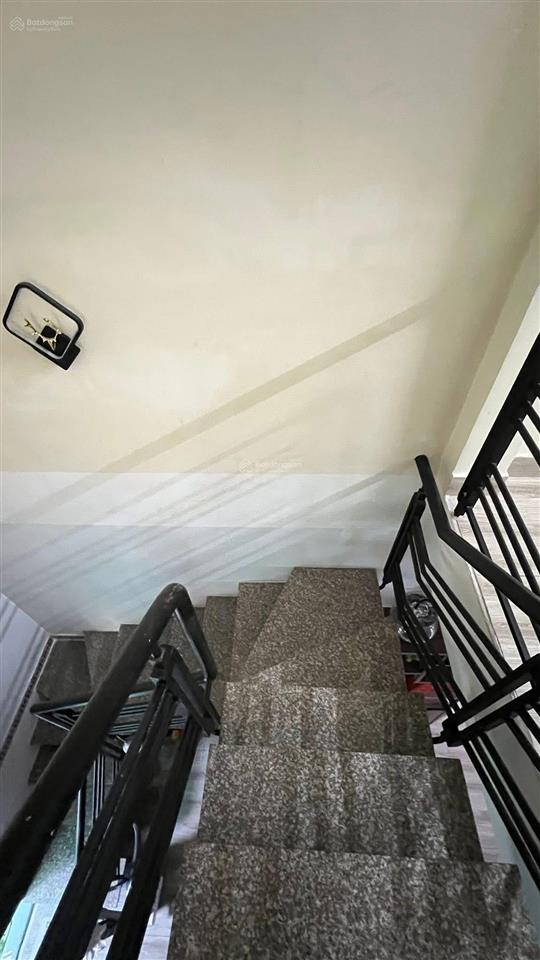 Bán đất tặng phòng trọ và nhà có thu nhập sẵn đường trước đất 6m