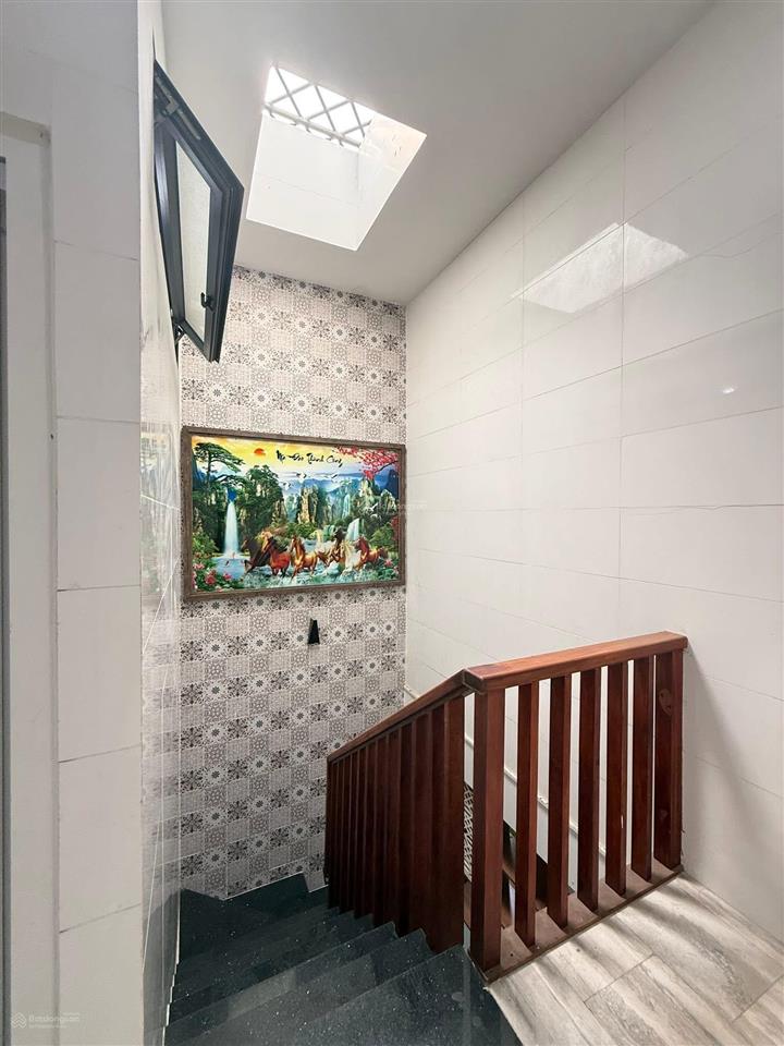 Nhà nguyên căn mới đẹp hẻm 7m  3pn giáp gò vấp chỉ 10 triệu/ tháng