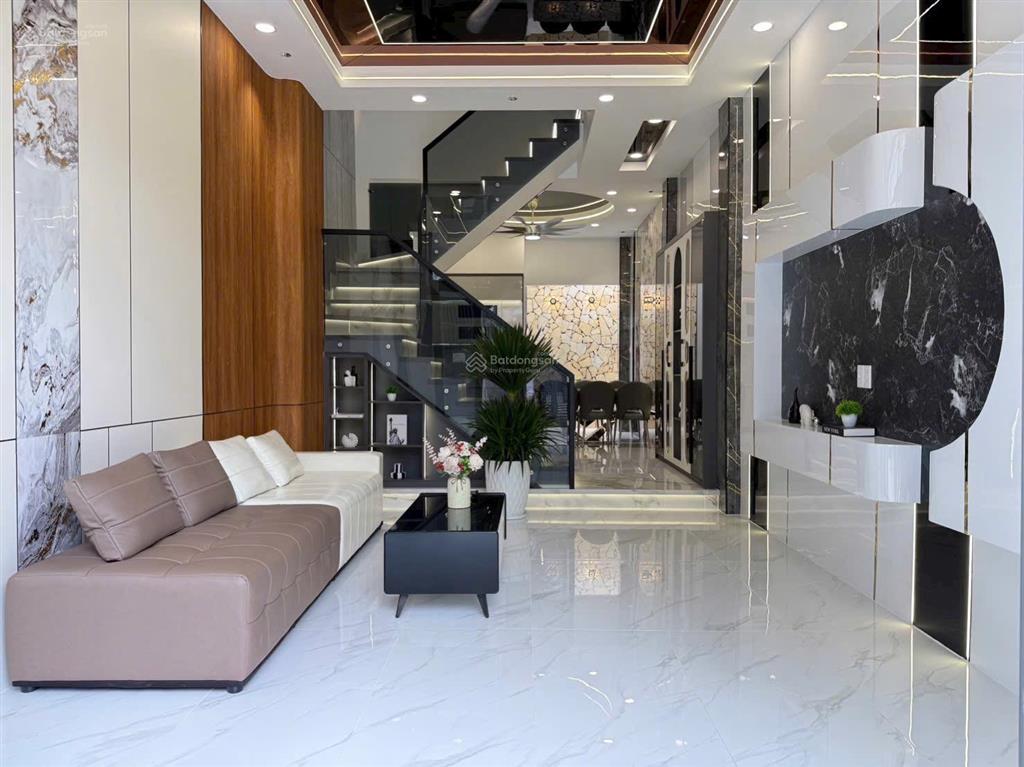 Chủ cần bán căn nhà mới xây tâm huyết tại thạnh xuân gần chợ minh phát