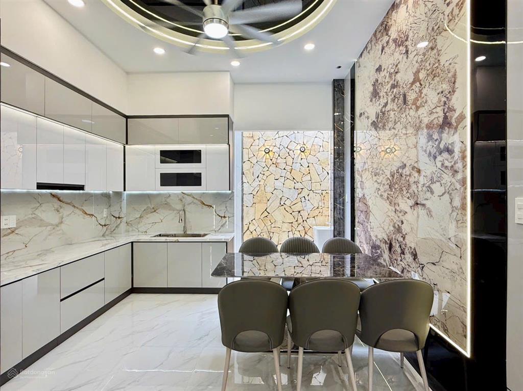 Chủ cần bán căn nhà mới xây tâm huyết tại thạnh xuân gần chợ minh phát