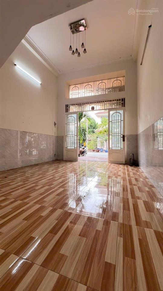 Chính chủ cần bán nhà kdc nam long  đường 12m  nhà chưa qua kinh doanh