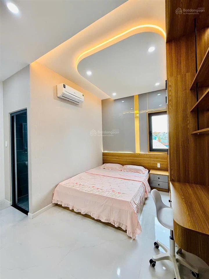 Nhà phố xây kiên cố 2 lầu gần cao đẳng điện lực  hẻm chuẩn 6m ô tô  chỉ hơn 5.5 tỷ
