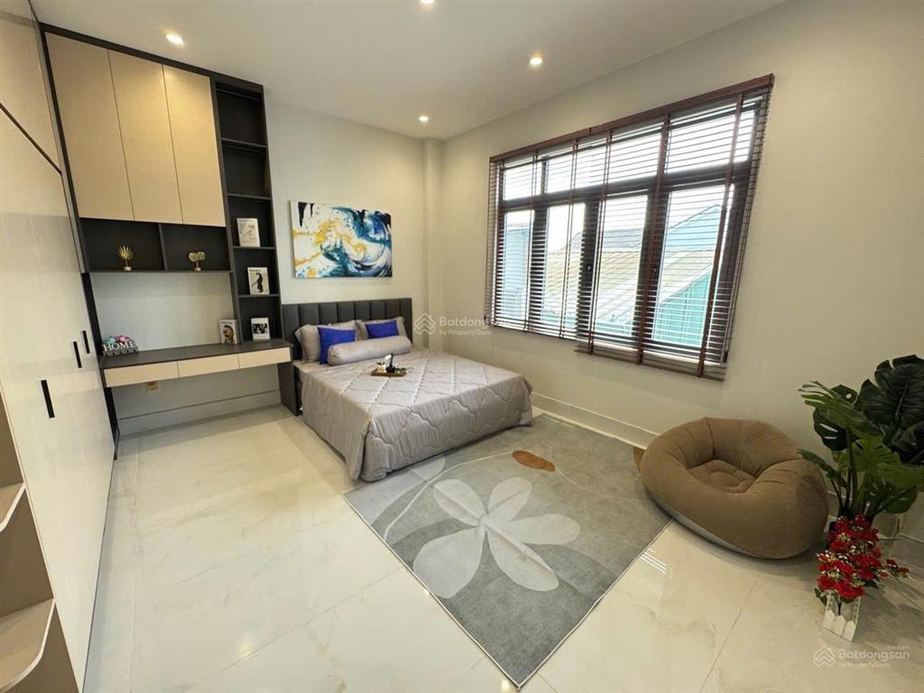 Cần bán gấp nhà mặt tiền đường nhánh thạnh xuân, gần ub phường thạnh xuân cũ  gần chợ trường học.