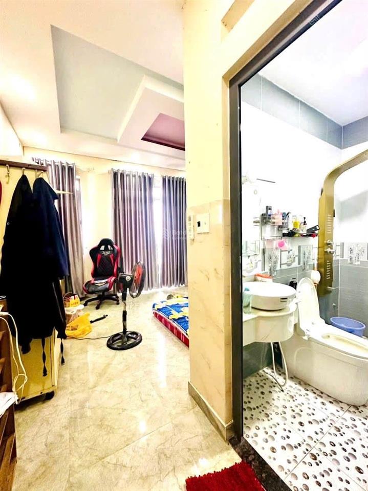 Cần bán nhà gần chợ cầu đồng quận 12  chưa qua kinh doanh
