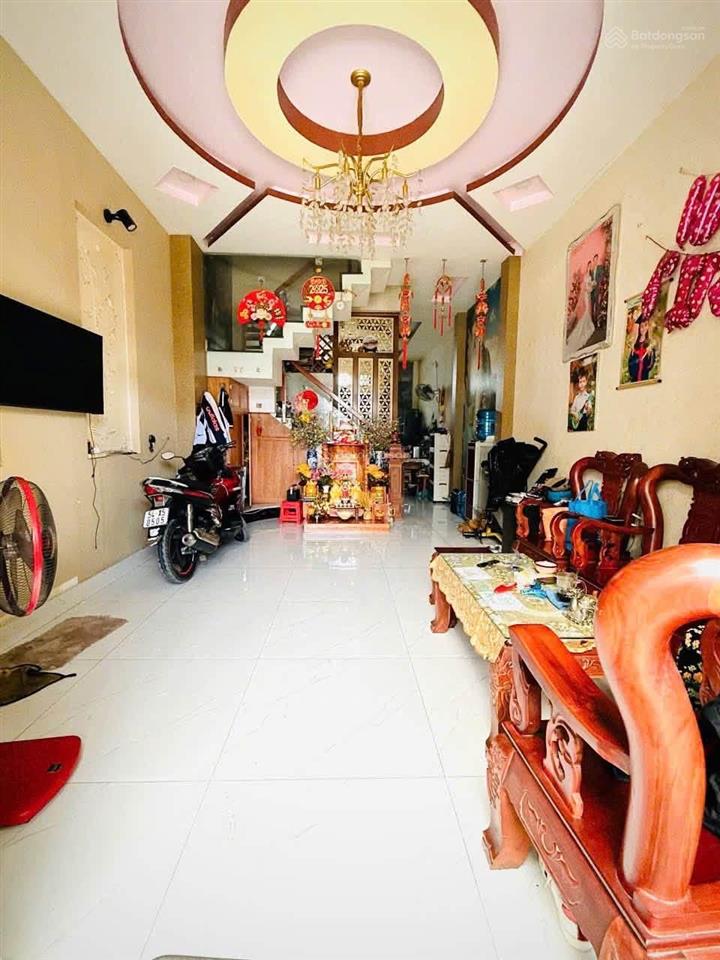 Cần bán nhà gần chợ cầu đồng quận 12  chưa qua kinh doanh