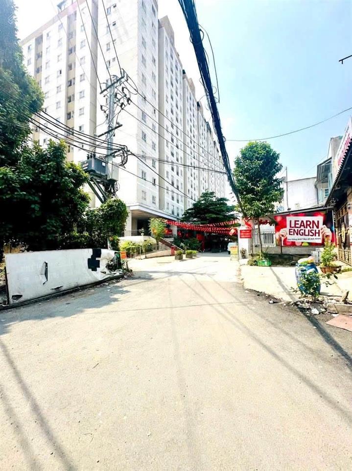 Cần bán nhà gần chợ cầu đồng quận 12  chưa qua kinh doanh